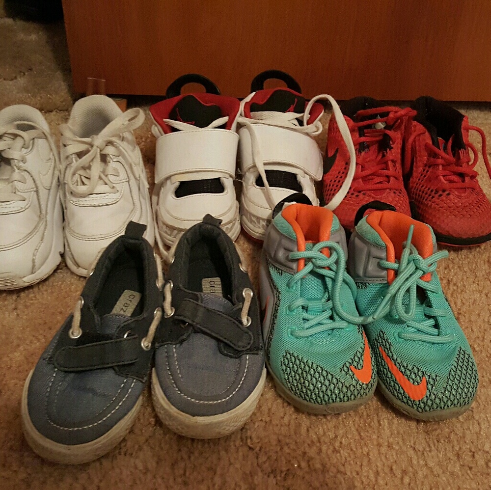 Size 7 toddler shoes lot
